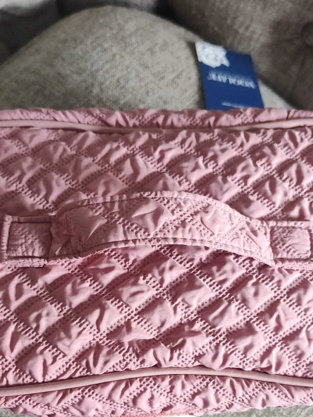 Yoolife Pink Quilted Zippered Travel Case with Handle And  'B' Glittered Patch